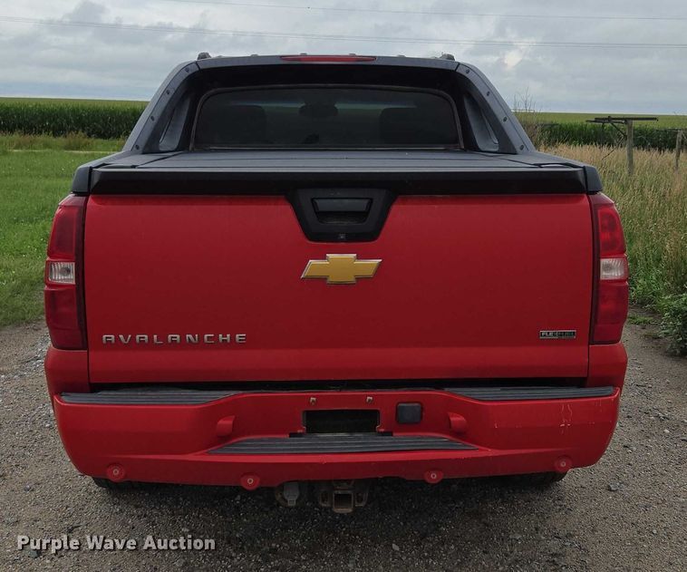 image for item DR3883 2010 Chevrolet Avalanche LTZ  Crew Cab pickup truck