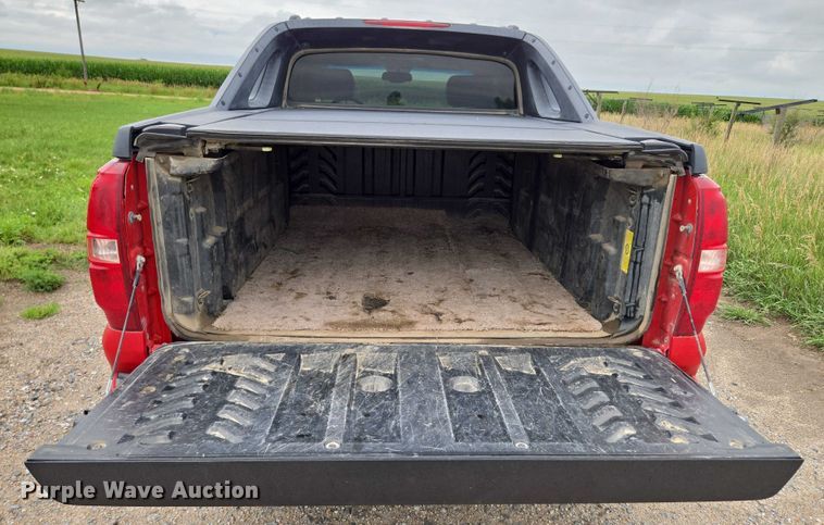 image for item DR3883 2010 Chevrolet Avalanche LTZ  Crew Cab pickup truck