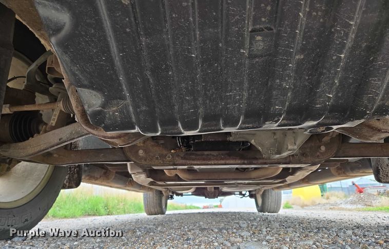 image for item DR3883 2010 Chevrolet Avalanche LTZ  Crew Cab pickup truck