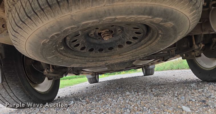 image for item DR3883 2010 Chevrolet Avalanche LTZ  Crew Cab pickup truck