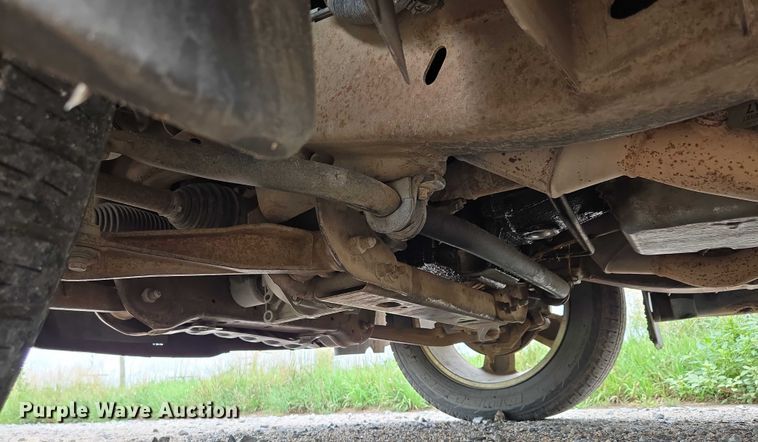 image for item DR3883 2010 Chevrolet Avalanche LTZ  Crew Cab pickup truck