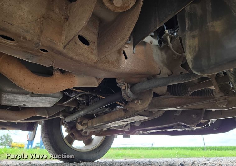 image for item DR3883 2010 Chevrolet Avalanche LTZ  Crew Cab pickup truck