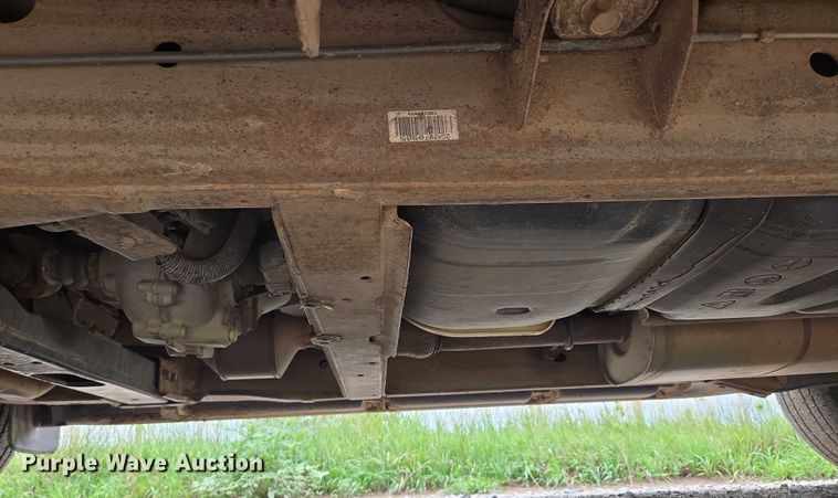 image for item DR3883 2010 Chevrolet Avalanche LTZ  Crew Cab pickup truck