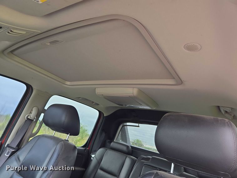 image for item DR3883 2010 Chevrolet Avalanche LTZ  Crew Cab pickup truck