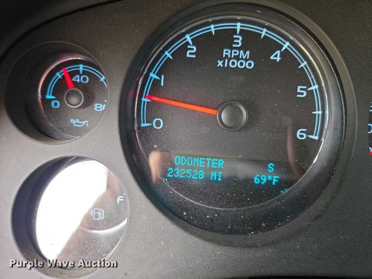 image for item DR3883 2010 Chevrolet Avalanche LTZ  Crew Cab pickup truck