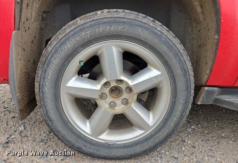 image for item DR3883 2010 Chevrolet Avalanche LTZ  Crew Cab pickup truck