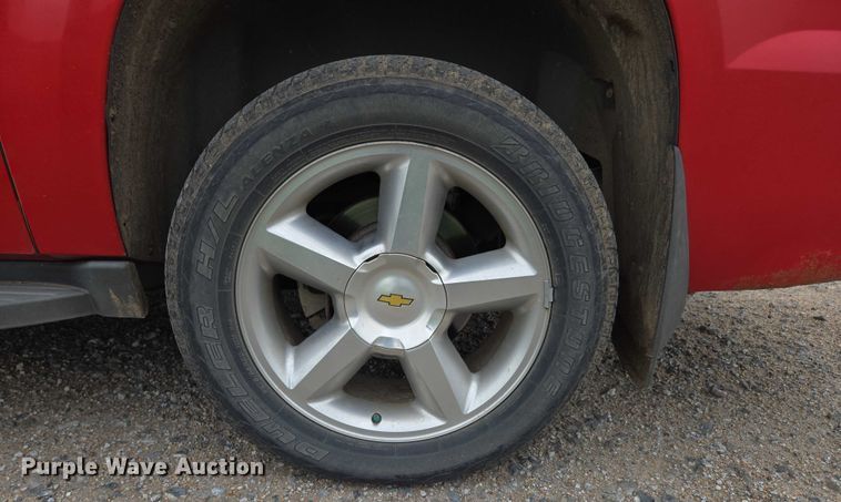 image for item DR3883 2010 Chevrolet Avalanche LTZ  Crew Cab pickup truck