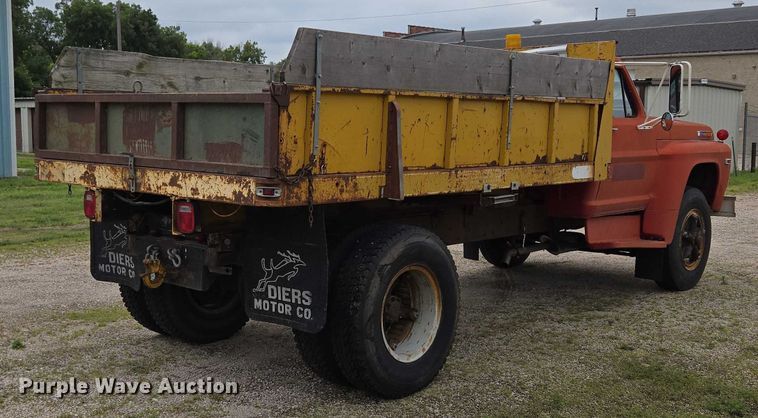 image for item DR3885 1970 Ford F750 dump truck