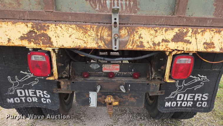 image for item DR3885 1970 Ford F750 dump truck