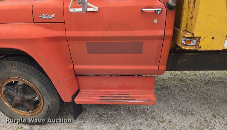 image for item DR3885 1970 Ford F750 dump truck