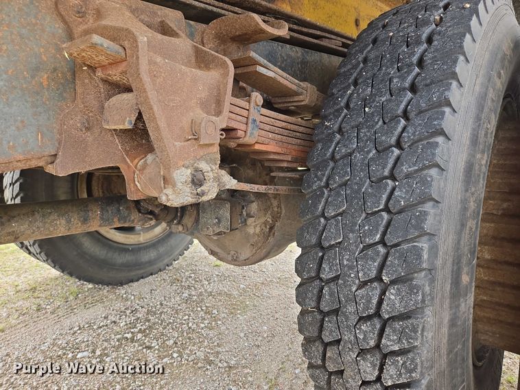 image for item DR3885 1970 Ford F750 dump truck