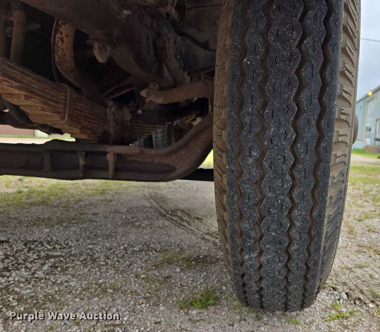 image for item DR3885 1970 Ford F750 dump truck