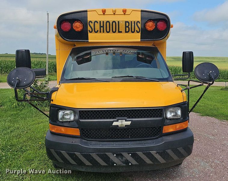 image for item DR3914 2009 Chevrolet Express school bus