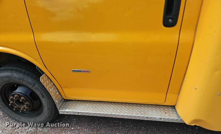 image for item DR3914 2009 Chevrolet Express school bus