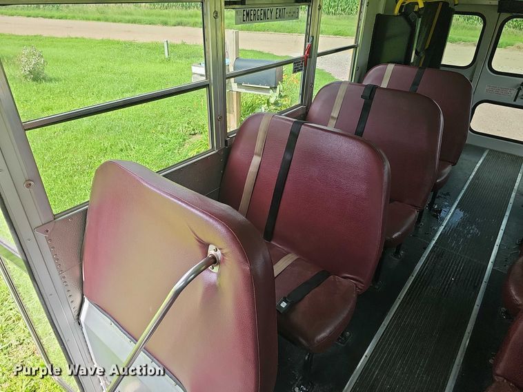 image for item DR3914 2009 Chevrolet Express school bus