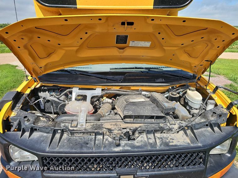 image for item DR3914 2009 Chevrolet Express school bus