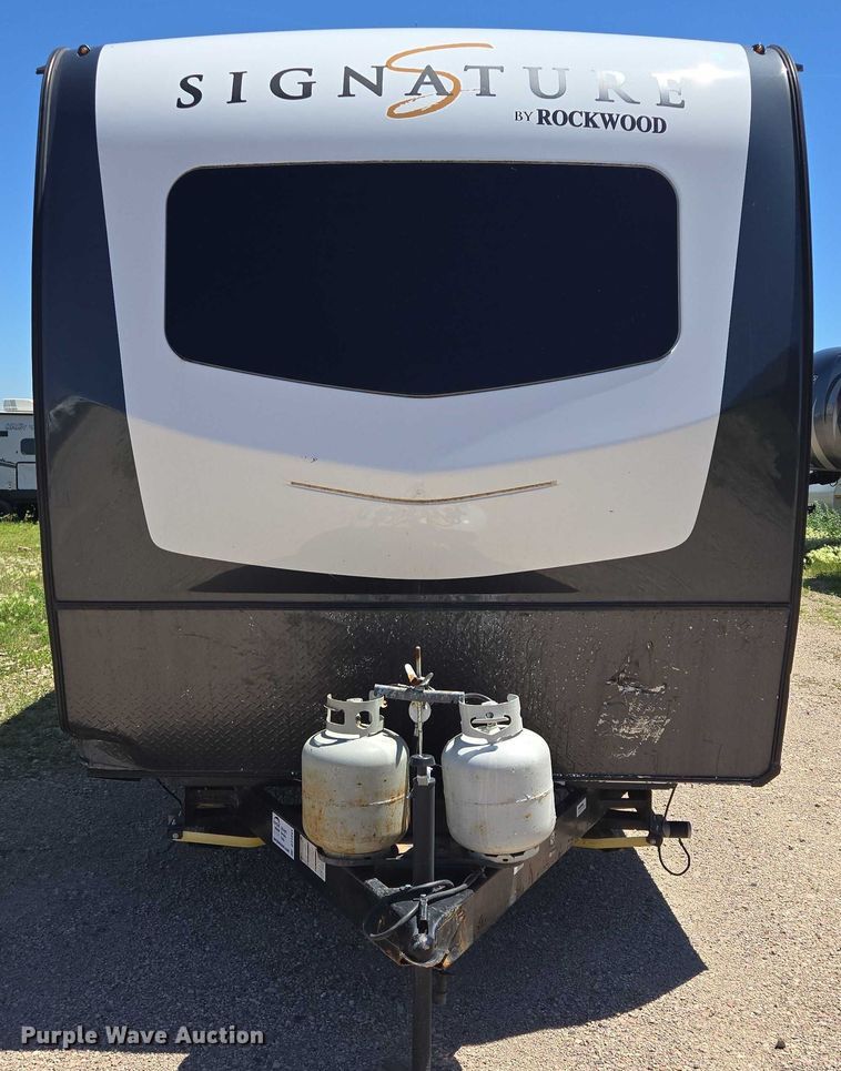 image for item DT7241 2020 Forest River Rockwood camper