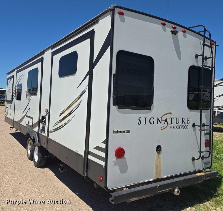 image for item DT7241 2020 Forest River Rockwood camper