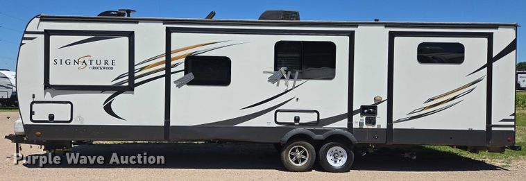 image for item DT7241 2020 Forest River Rockwood camper