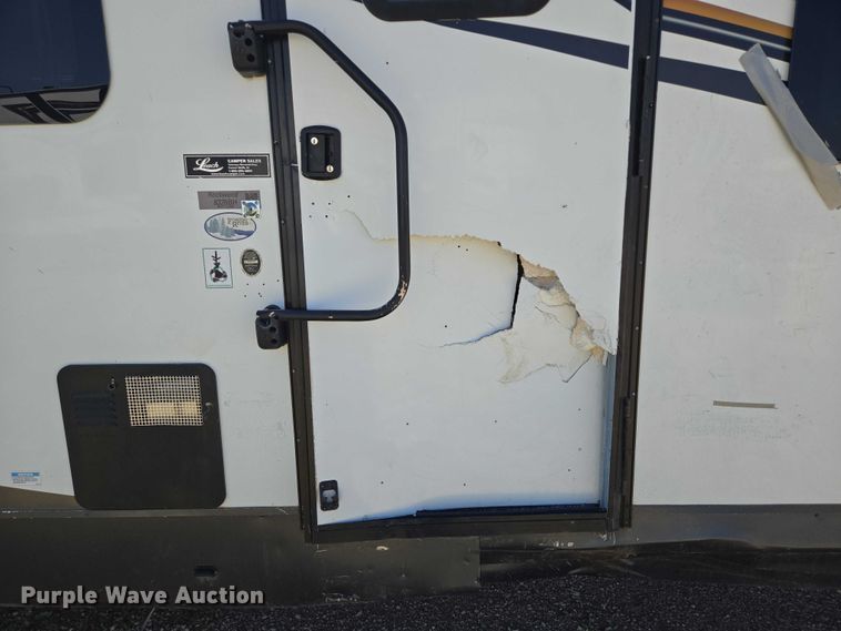 image for item DT7241 2020 Forest River Rockwood camper