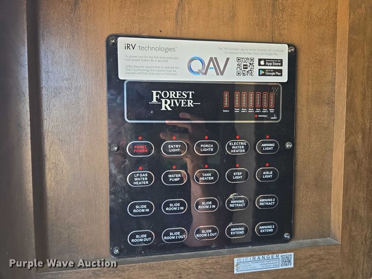 image for item DT7241 2020 Forest River Rockwood camper