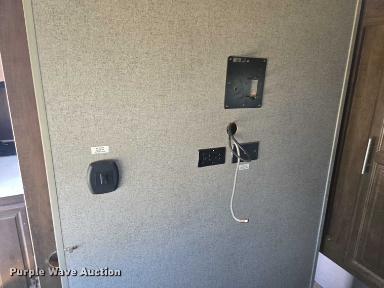 image for item DT7241 2020 Forest River Rockwood camper