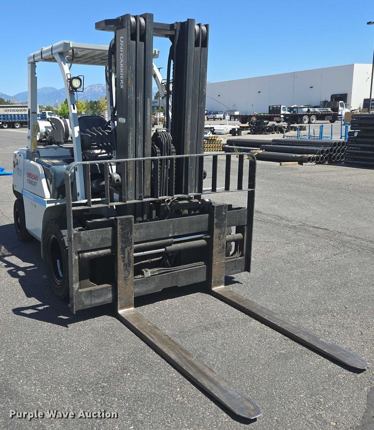 MONTACARGAS 2015 NISSAN PF110YLP
