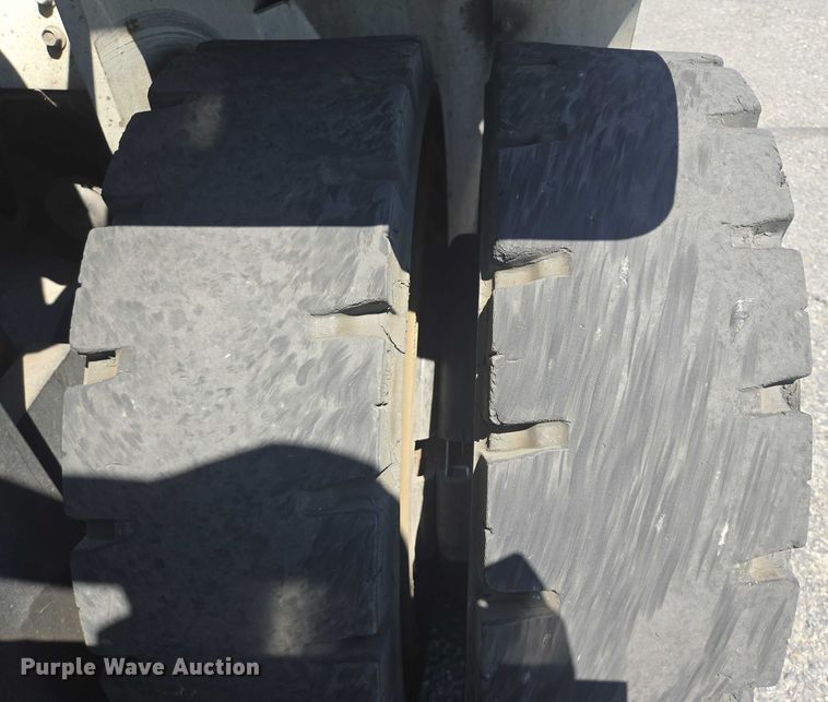 image for item DT7244 2015 Nissan PF110YLP forklift