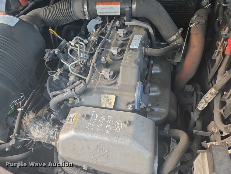 image for item DT7245 2015 Toyota 8FD80U forklift