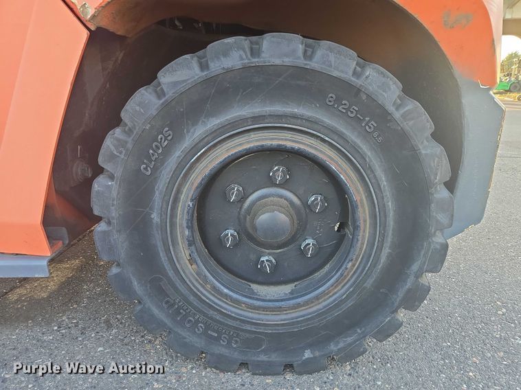 image for item DT7245 2015 Toyota 8FD80U forklift