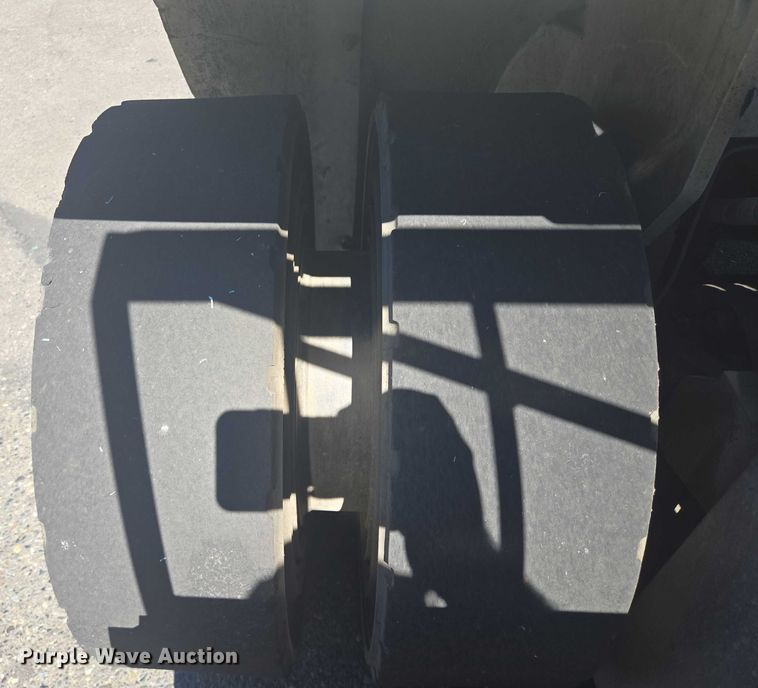 image for item DT7246 2015 Nissan PF80YLP forklift