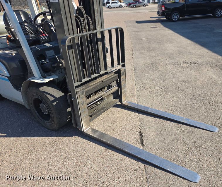 image for item DT7249 2015 UniCarriers PF70 forklift