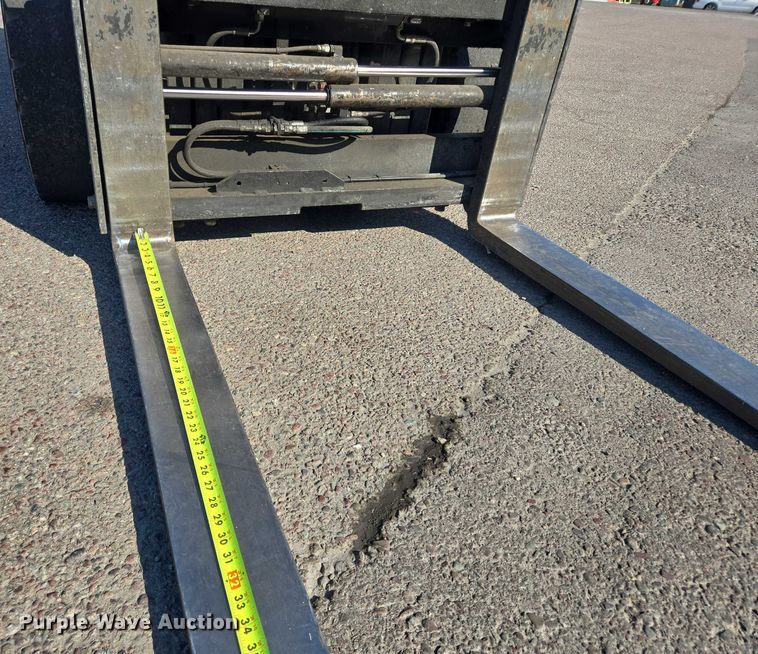 image for item DT7249 2015 UniCarriers PF70 forklift