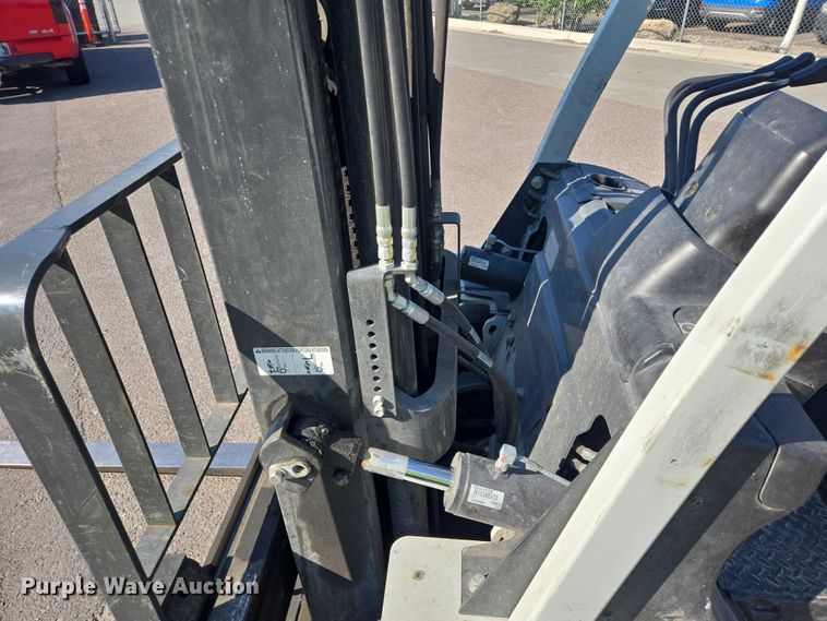 image for item DT7249 2015 UniCarriers PF70 forklift
