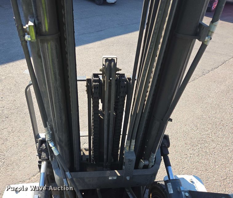 image for item DT7249 2015 UniCarriers PF70 forklift