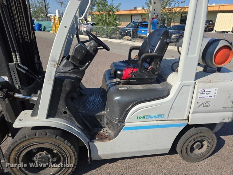 image for item DT7249 2015 UniCarriers PF70 forklift
