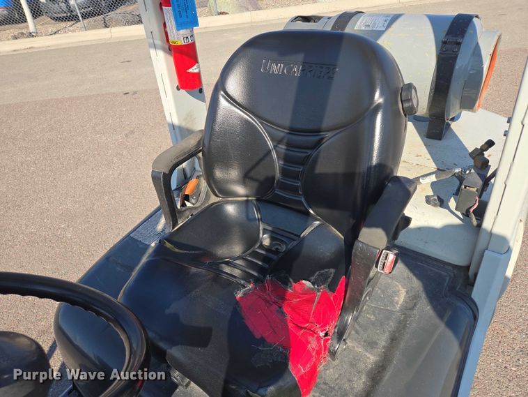 image for item DT7249 2015 UniCarriers PF70 forklift