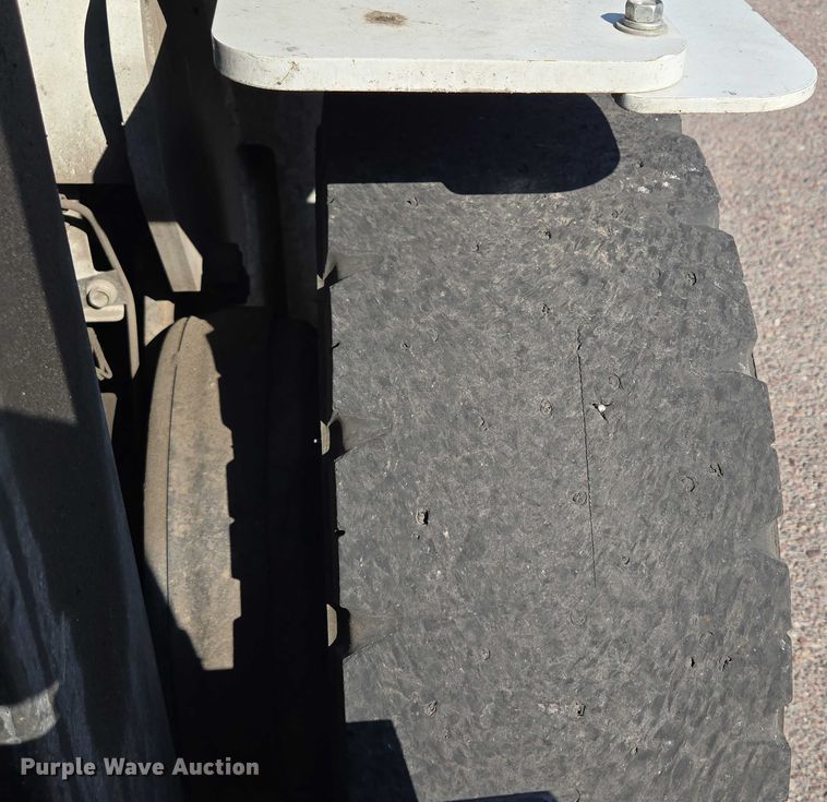 image for item DT7249 2015 UniCarriers PF70 forklift