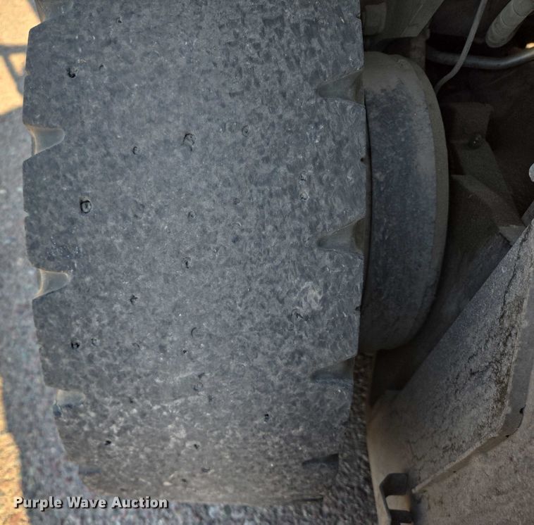 image for item DT7249 2015 UniCarriers PF70 forklift