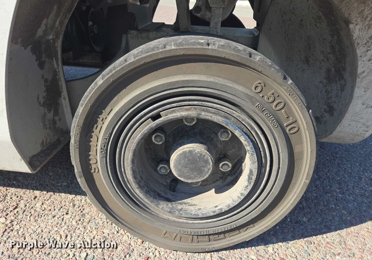 image for item DT7249 2015 UniCarriers PF70 forklift