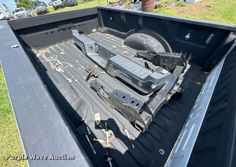 image for item DU9341 Pickup truck bed