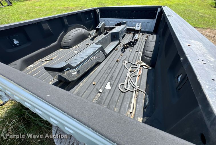 image for item DU9341 Pickup truck bed