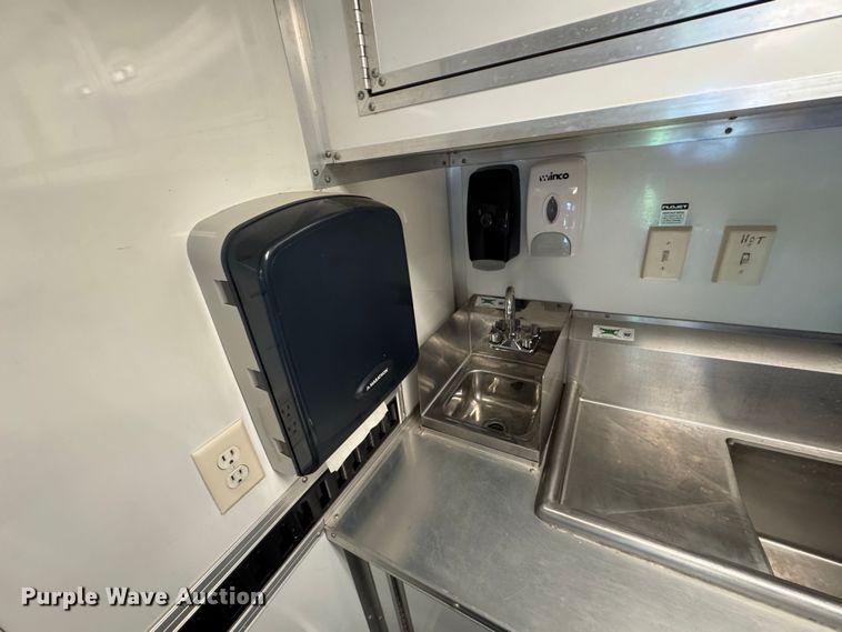 image for item DU9346 2018 Salvation Trailers food trailer