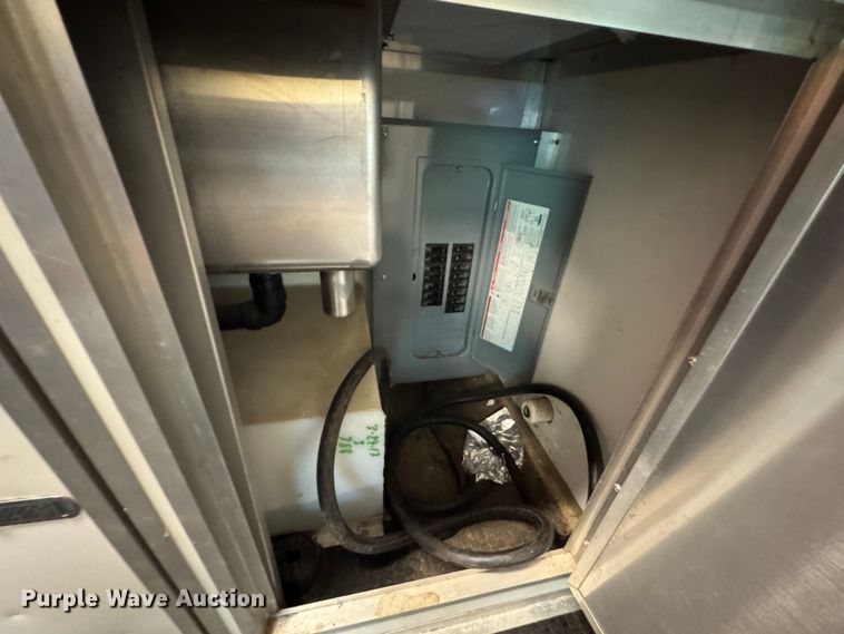 image for item DU9346 2018 Salvation Trailers food trailer