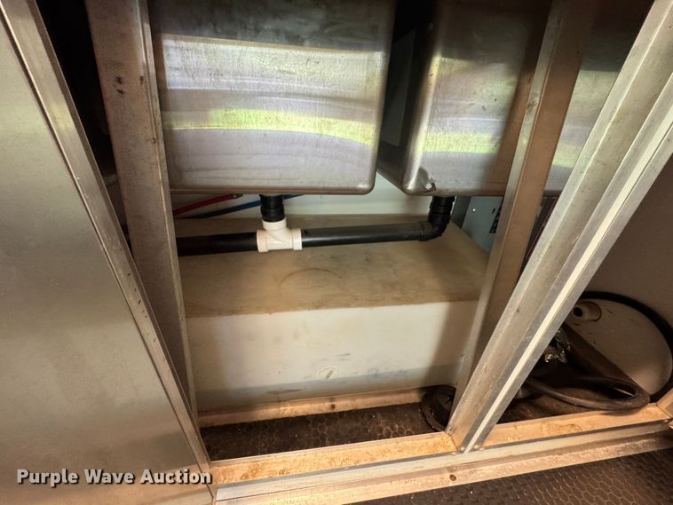 image for item DU9346 2018 Salvation Trailers food trailer