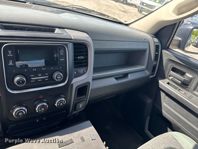 image for item DU9945 2016 Dodge Ram 1500  Crew Cab pickup truck