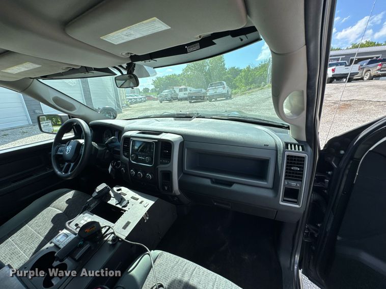 image for item DU9945 2016 Dodge Ram 1500  Crew Cab pickup truck