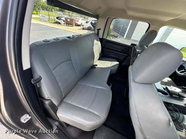 image for item DU9945 2016 Dodge Ram 1500  Crew Cab pickup truck