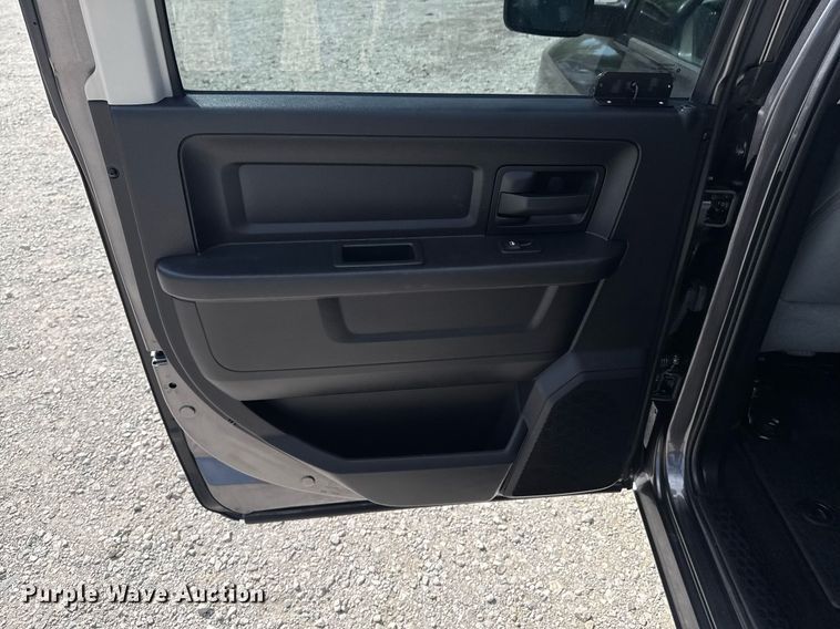 image for item DU9945 2016 Dodge Ram 1500  Crew Cab pickup truck