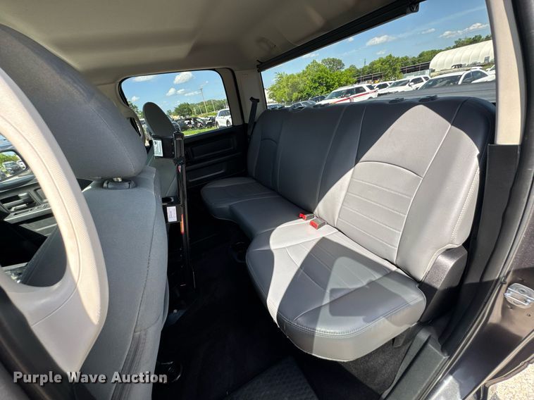 image for item DU9945 2016 Dodge Ram 1500  Crew Cab pickup truck